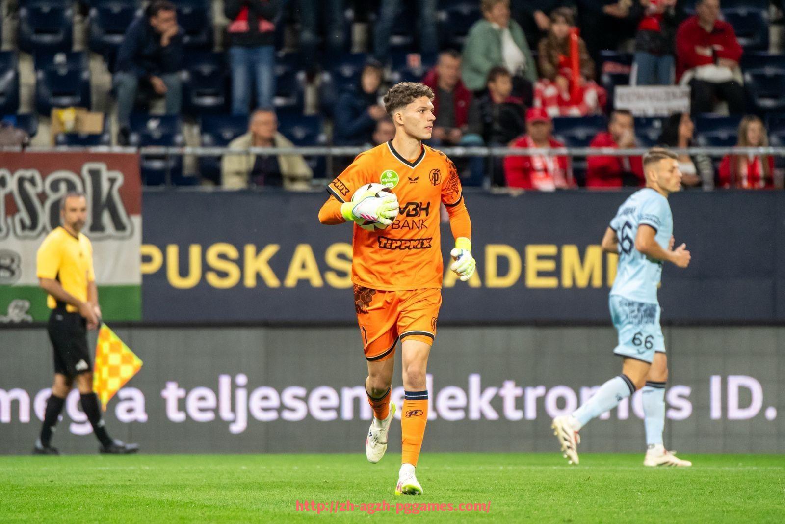 PG模拟器官方网站-世俱杯最佳新人评选,潜力新星的表现与未来展望