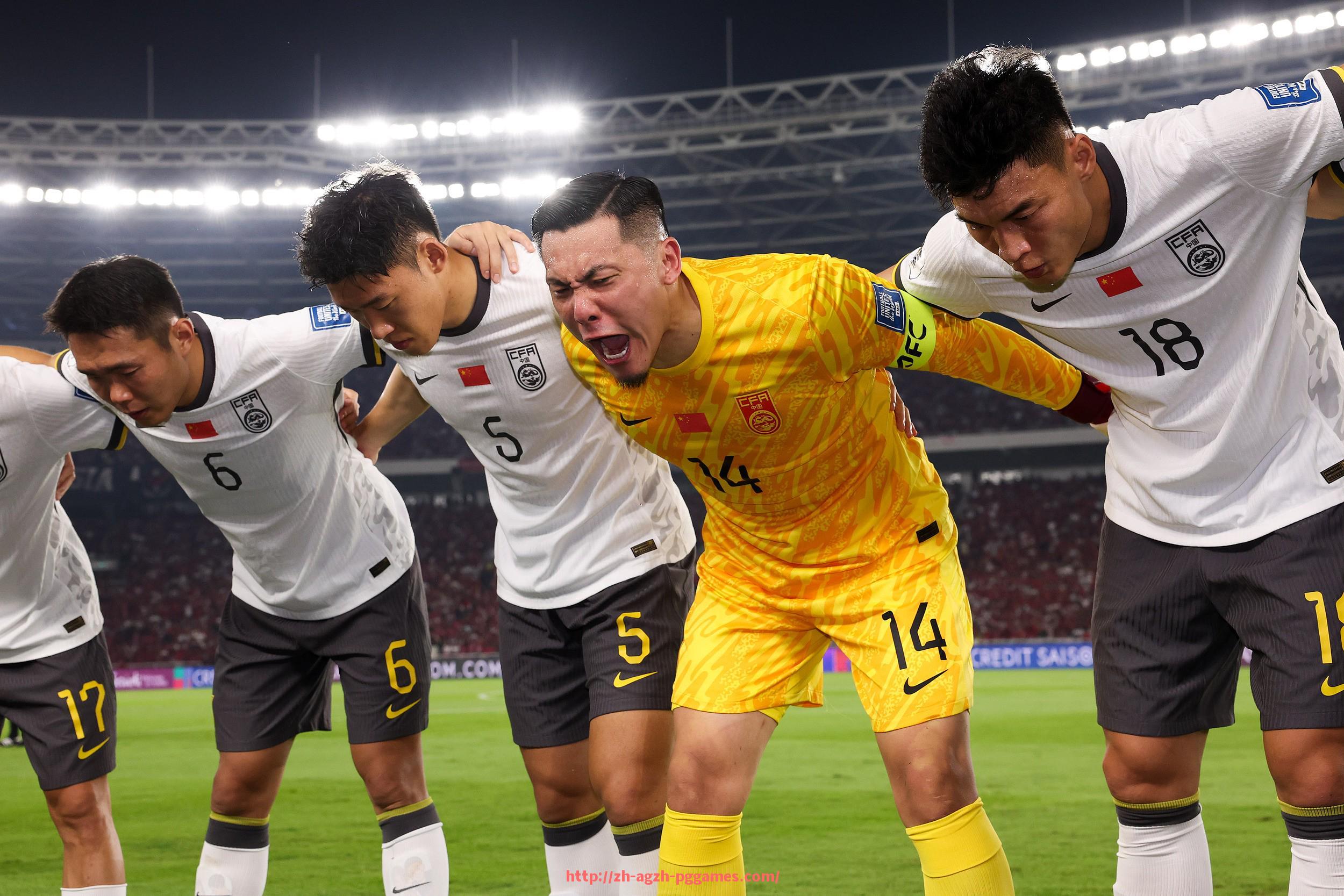 PG模拟器官方网站-篮球比赛中“落后阶段阵容压缩策略”是否优先于三分手感爆发式调整 PG模拟器官方网站-篮球比赛中“落后阶段阵容压缩策略”是否优先于三分手感爆发式调整